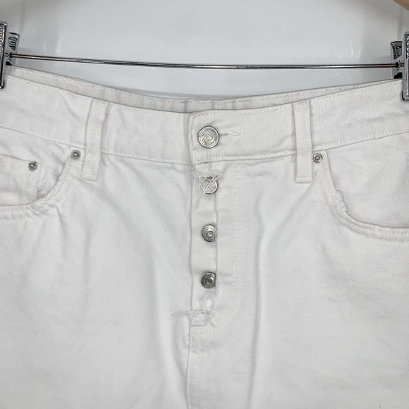 ZARA Ripped Frayed Hem Button Front High Waist Denim Mini Skirt in White - Picture 6 of 11